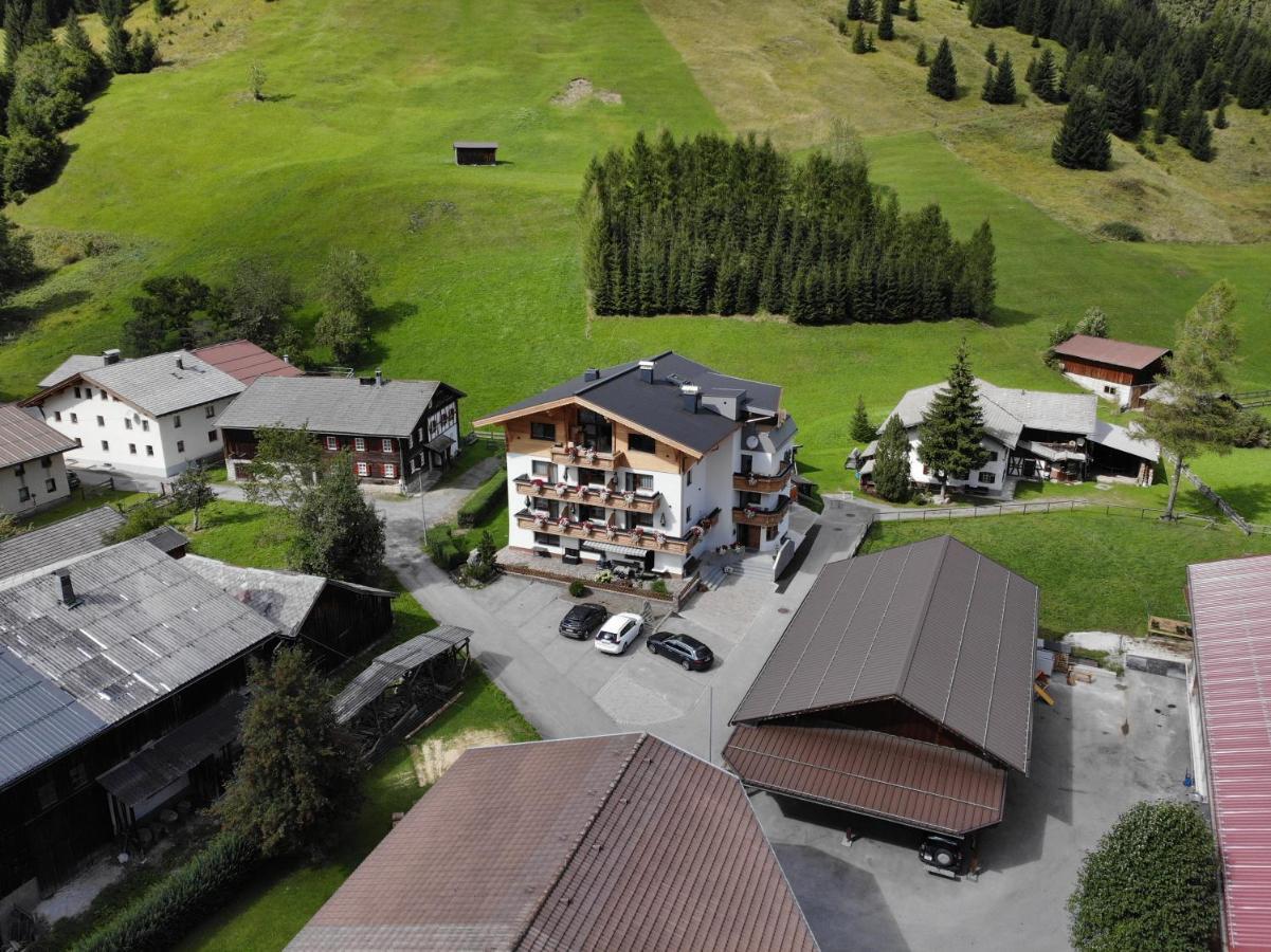 Pension Alpenperle Holzgau Exteriör bild