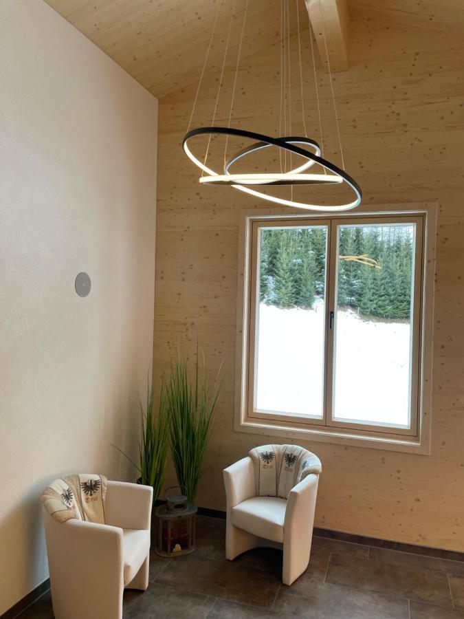 Pension Alpenperle Holzgau Exteriör bild